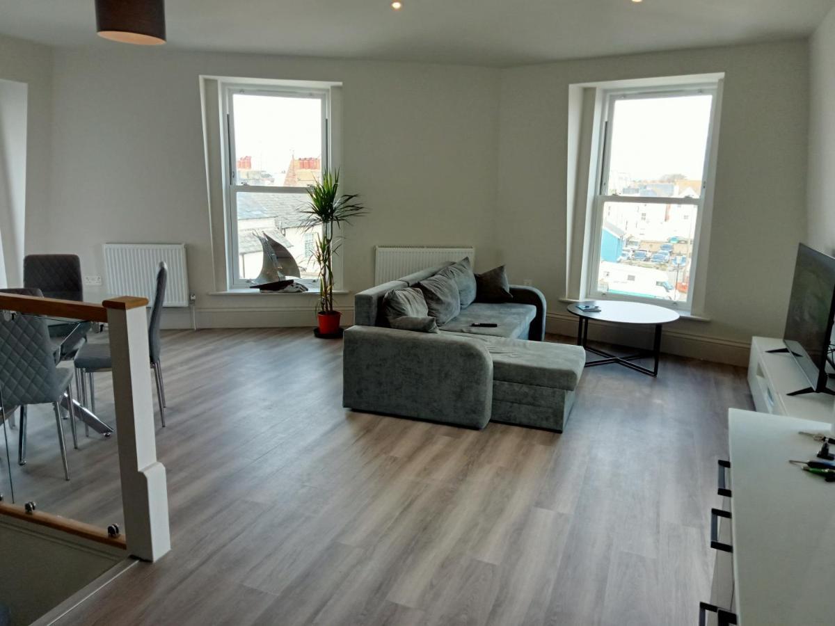 Glorious Duplex Holiday Apartment By The Sea Bognor Regis Esterno foto