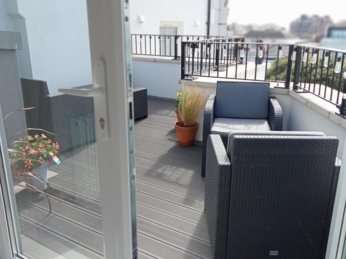Glorious Duplex Holiday Apartment By The Sea Bognor Regis Esterno foto